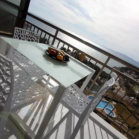 Click&booking Farus Mar Apartamento *